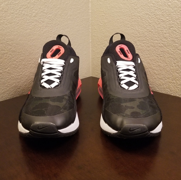 NIKE AIR MAX 2090 SP MENS SIZE 10
